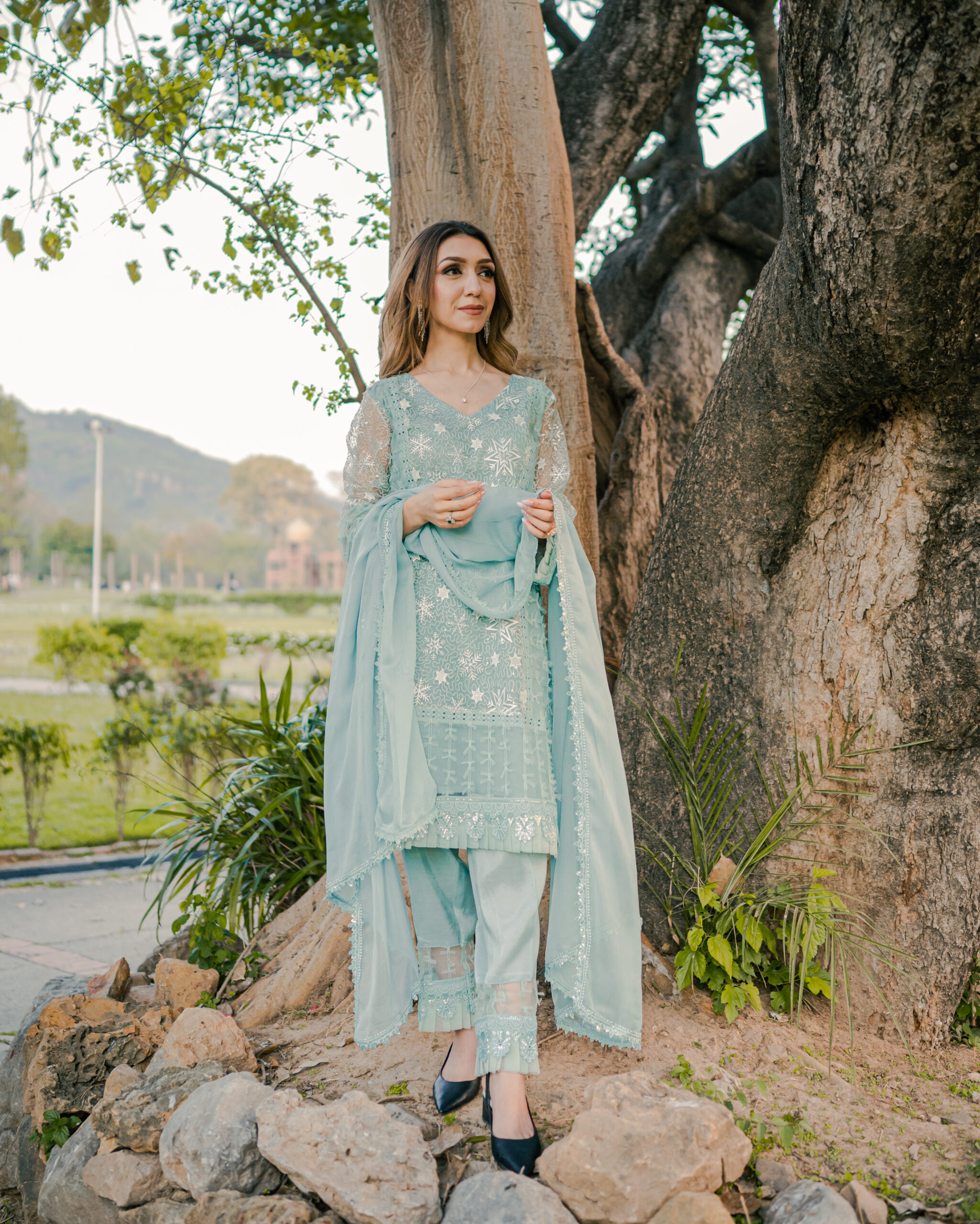 EMBROIDERED NET SUIT-3PC STITCHED